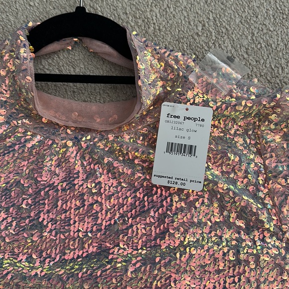 Free people NWT Lilac Glow sequined top - Picture 2 of 5